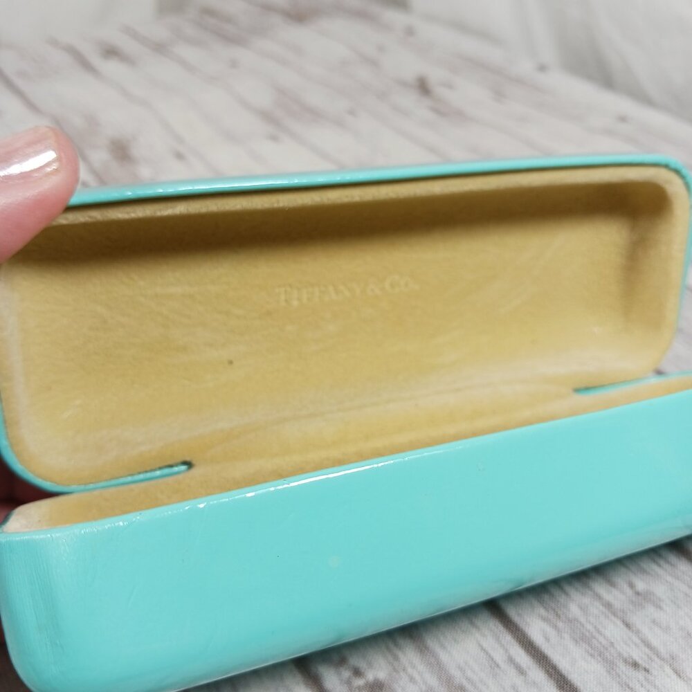 Tiffany & Co. Hard Shell Eyeglass Case Tiffany Blue Ext. Tan Suede Interior 6x2" - Picture 10 of 15